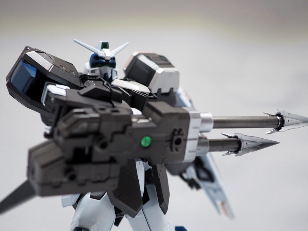 アサルトシュラウドの派生はダブルパイルバンカー。