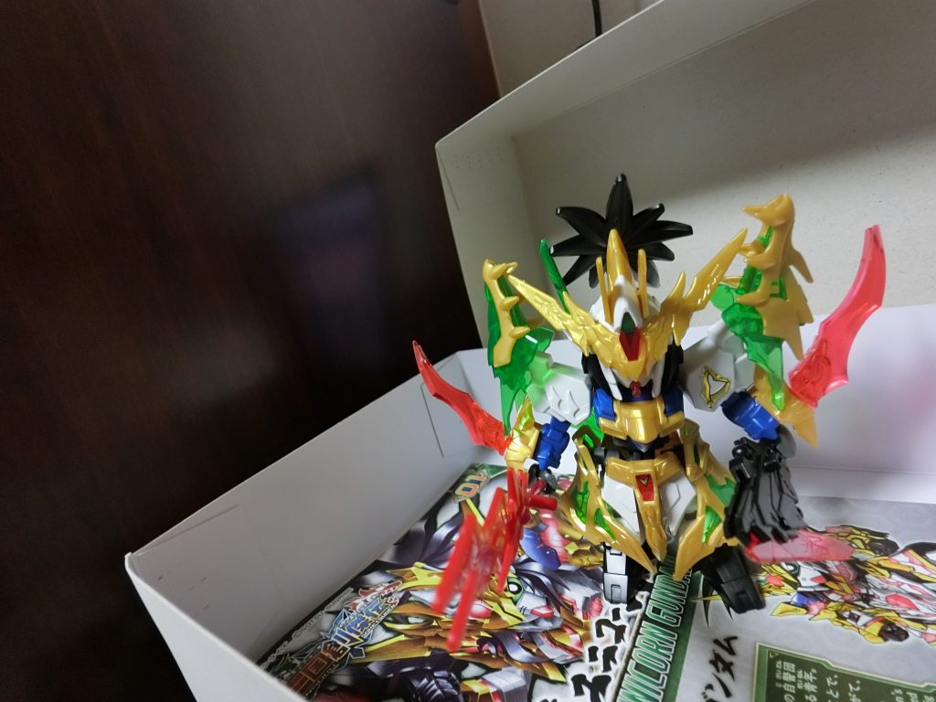 おまけその弐。持ち手を変えてみたが、こうやってみるのもありだな。肩パーツの向きを変えてみた