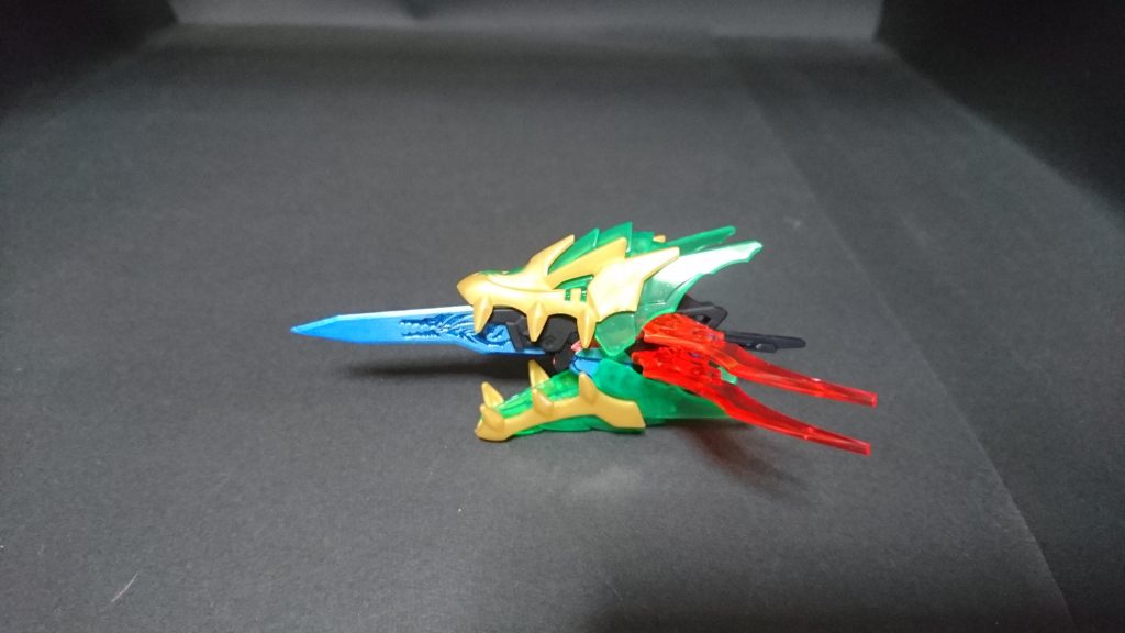 ○龍弾破刃/06 「蒼炎激龍破」/01
関羽 張飛の武装を龍弾破刃に集結させた必殺技形態。
すごく持ちにくいです。