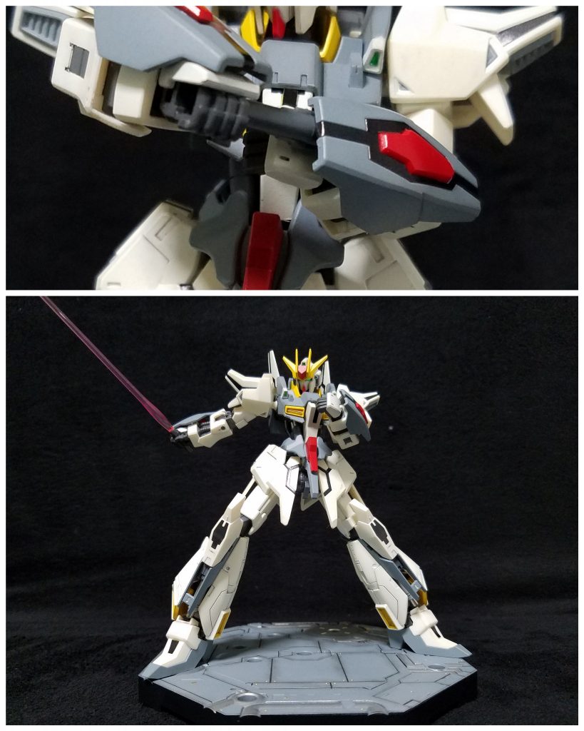 ビームサーベルは両腕のガードの中に収納されてます👍