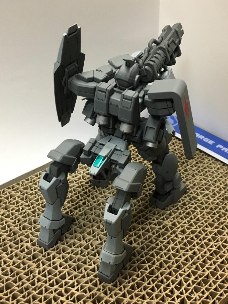 武器装備のポーズ