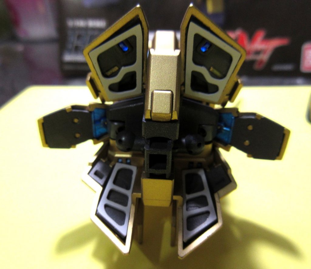 スカート裏は３Dプリンタで製作しました