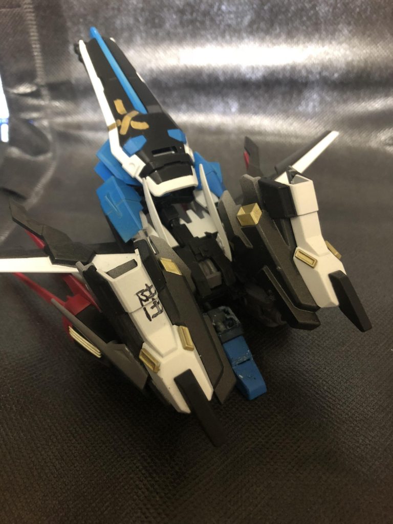 前回投稿時との比較用
MS本体には手を加えずに、ストライカーを改修しました。
狙ったわけではないのですが、3枚目とサムネ画像は対照的になってますね。