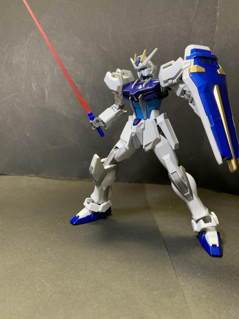 オーブでの対フリーダムトライアルで素トライクでビームサーベル持っているのが大好きです。ご覧いただきありがとうございました！