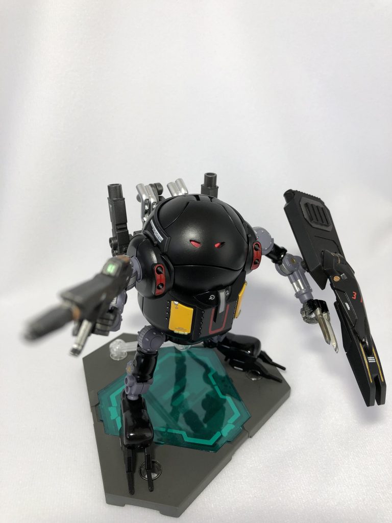 基本装備(ビームライフル、大型シールド)