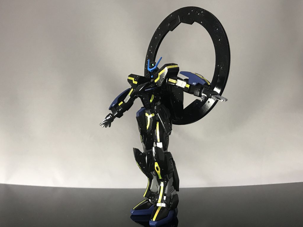 ポーズの元ネタは、ほしのゆめみの星座解説CDのジャケ絵です。手のひらはギッチギチに固いので回せませんでした。(ペンチで回そうとしたら手首の一部をねじ切りそうになりました 汗)