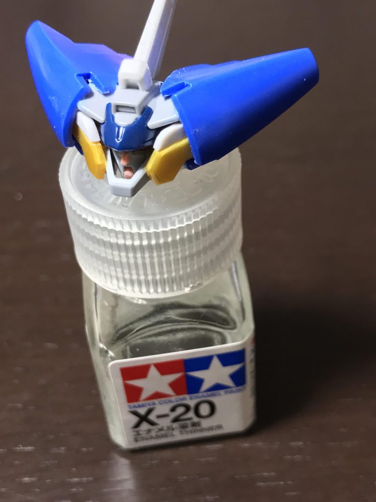 顔はザラキエルをベースに