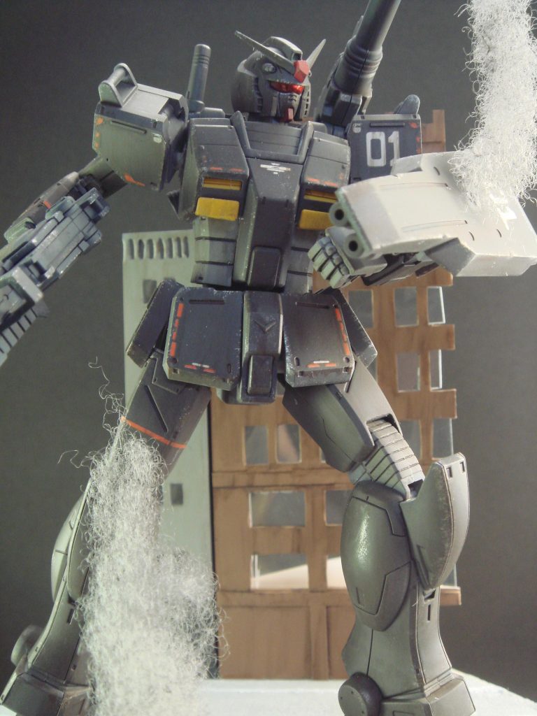 局地型ガンダムには汚しを施していますが、あまり目立たないかもしれないですね。

最後まで見ていただきありがとうございました。