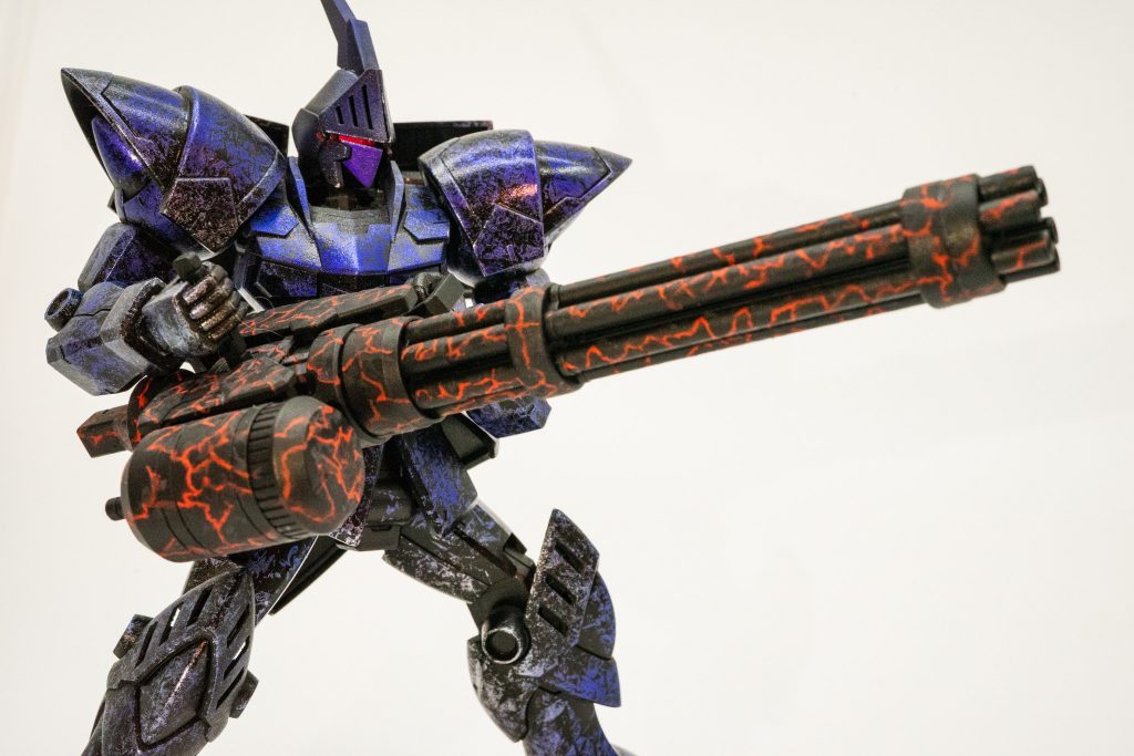 血管はシタデルカラーのフリーハンドで地道に筆塗り