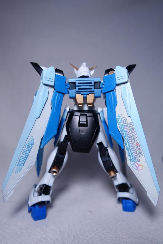 もう少しデカール貼ってもよかったかな?w