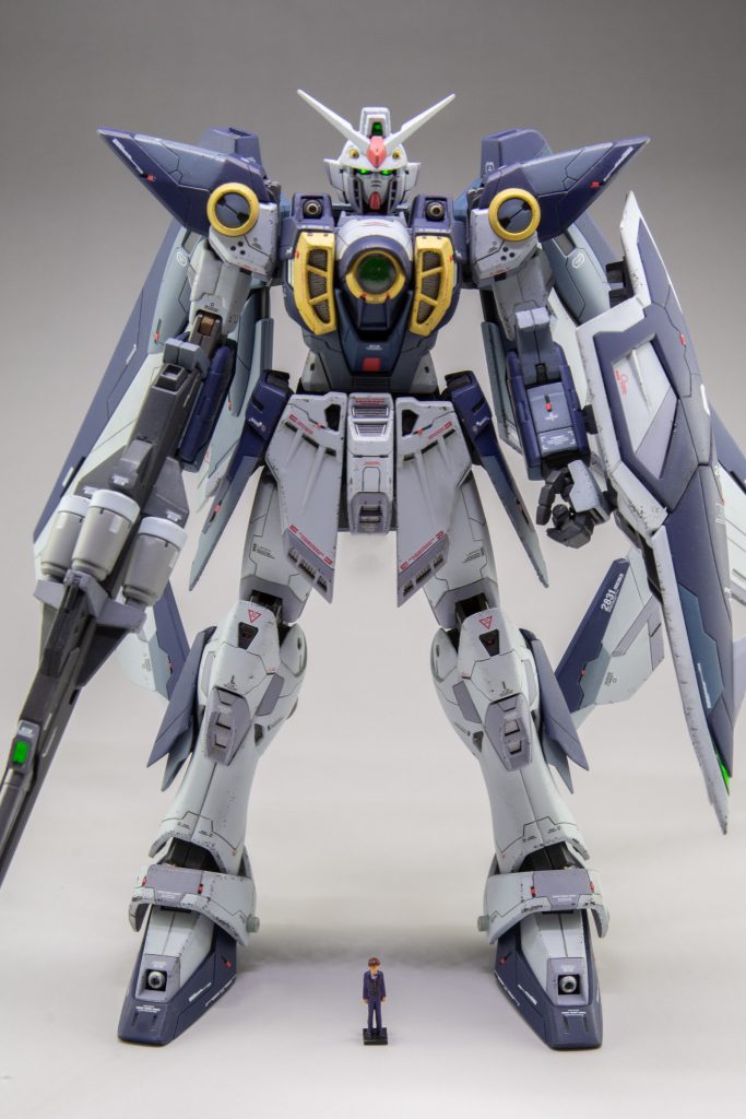 ヒイロもしっかり塗りました。