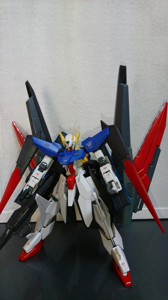 ハルートの武装パーツ装着すると…フルベビーウェポンシステム装備になる。