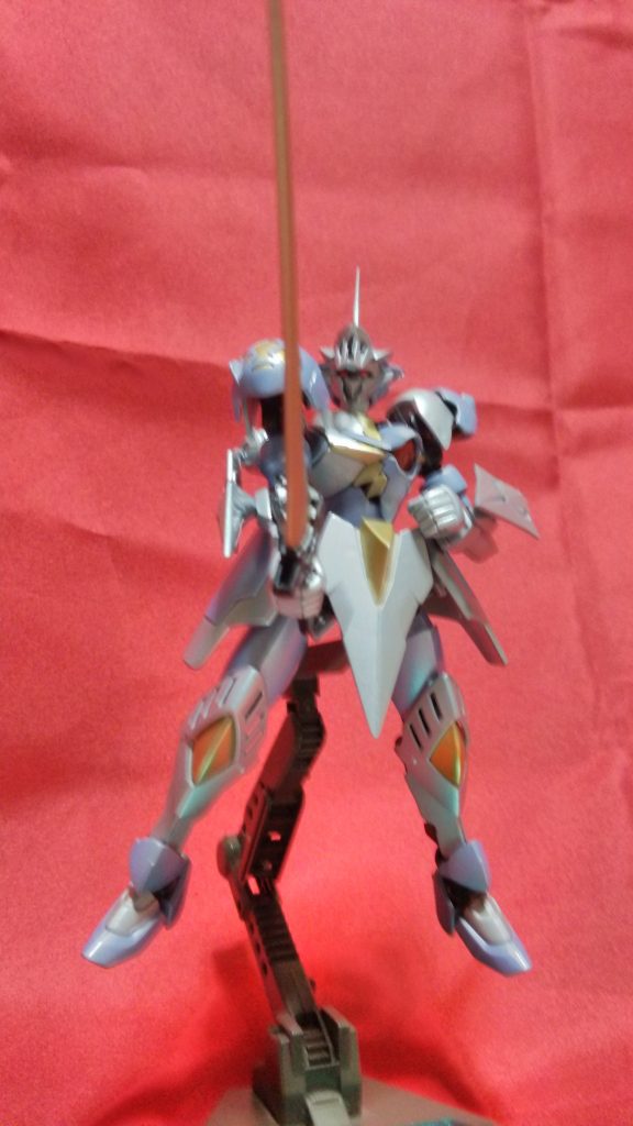 メインウェポン１　大剣モーントナハト（月夜）装備