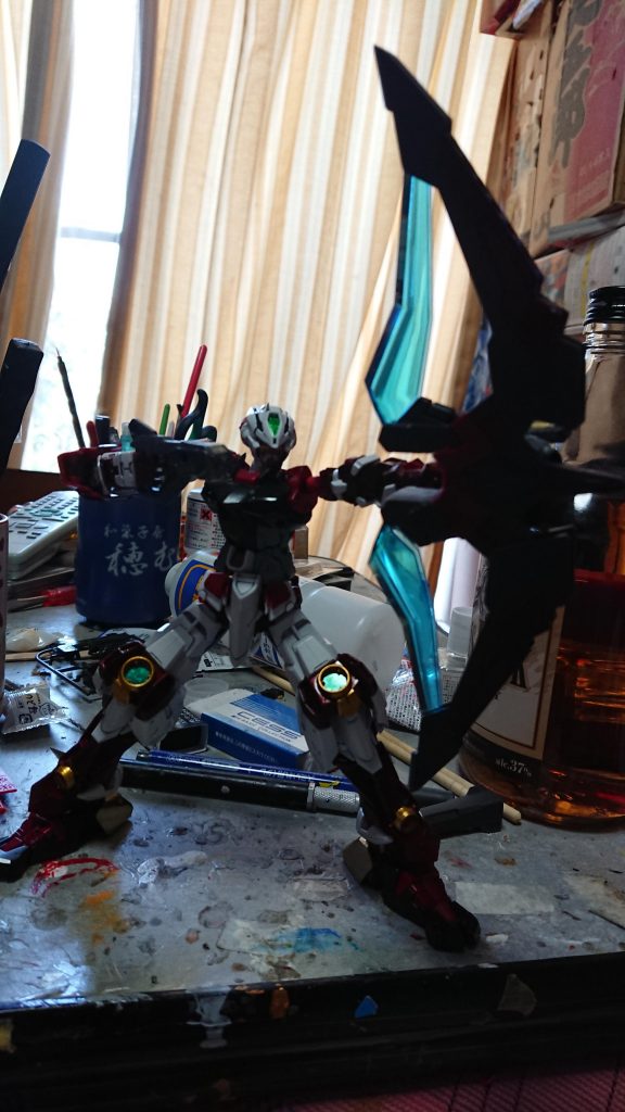 マガツキの銃と弓を組み合わせ弓矢のように見えるよう製作しました
メタルビルドのアストレイレッドフレーム改のタクティカルアームズ アローモードを参考にしてます