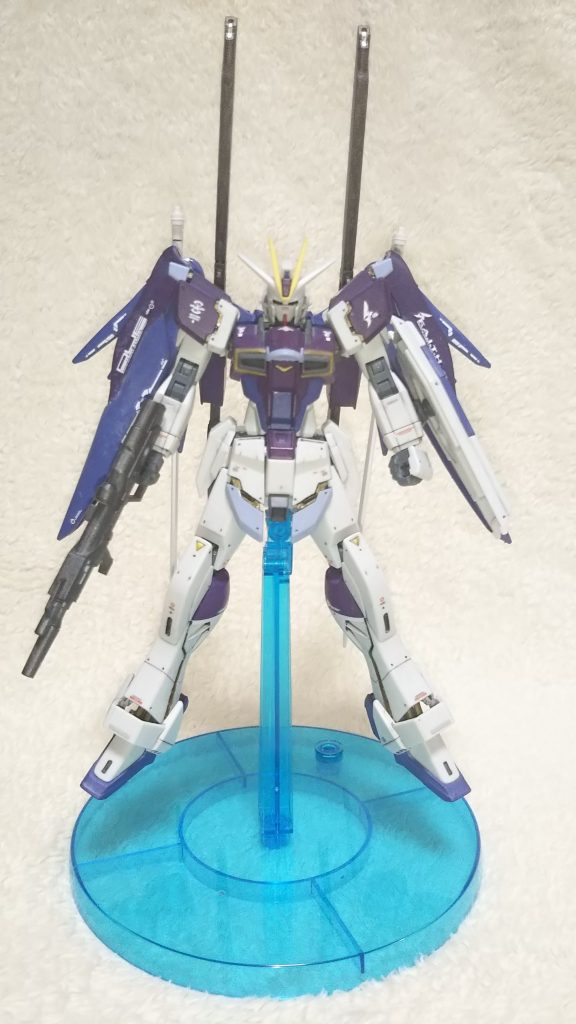 ブラッシュアップの主題は、情報量のアップと装甲開口です。
装甲開口部は「ちゃんとハメ込まない」ことで開口を実現していますが、内部機構などを新造した箇所もあります。