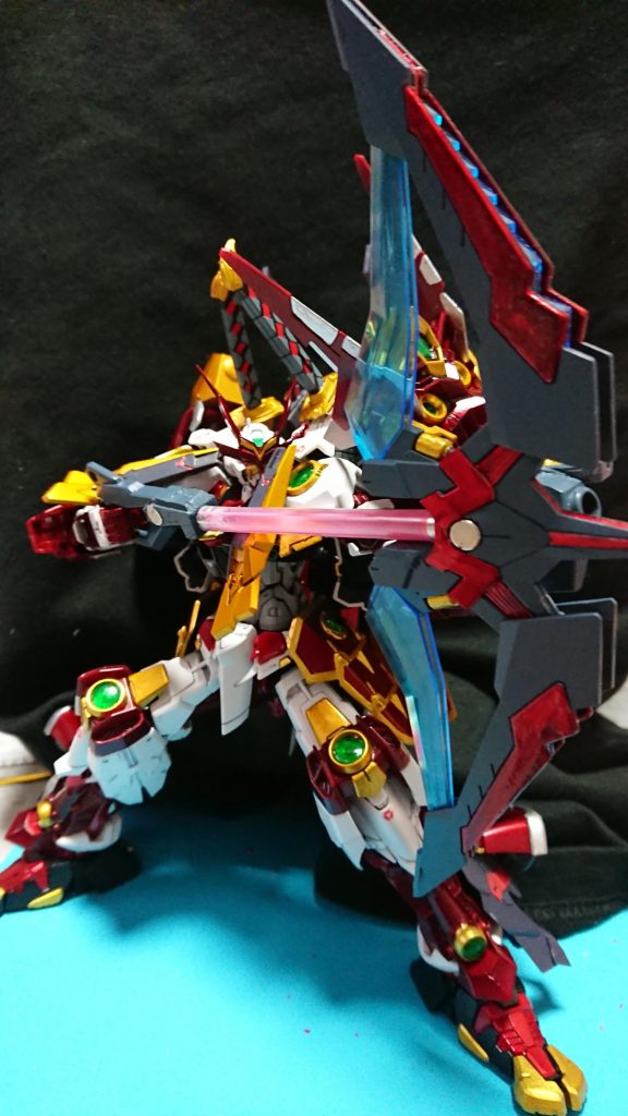 矢の部品はストローを使用しています。
接続にはネオジム磁石を使用しています。