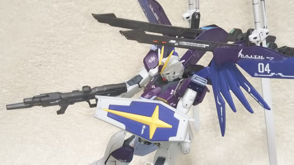 ウルフスベイン、可動しますが、手持ち形態の再現までは省略しました…。