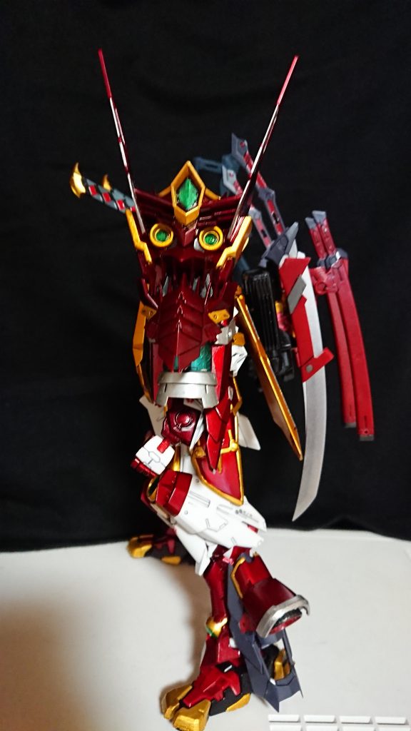 鬼の盾は左型の装甲に接続