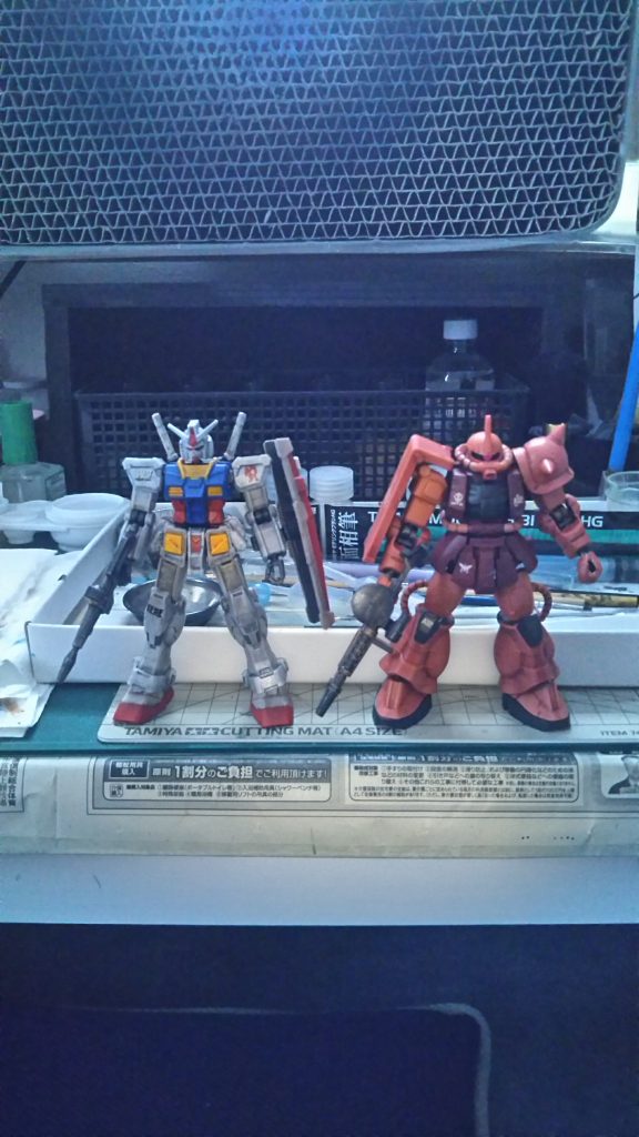 今回の量産型ザクのマシンガンをいただきました。部分塗装、エナメルドライブラシ、リアルタッチマーカ、フィルタリングカラー、トップコート楽しくできました。