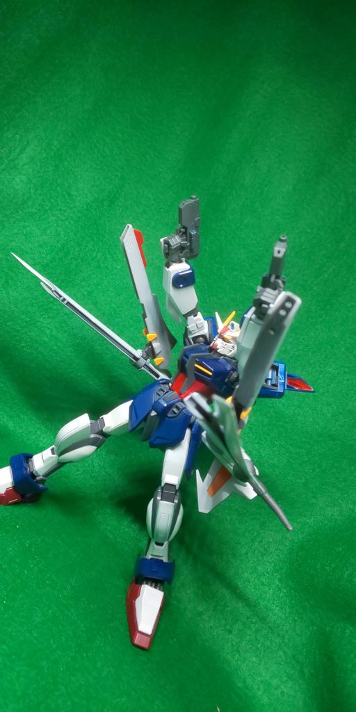 ストライクノワール105E–9枚目/制作者：時破亜（ジッパー）