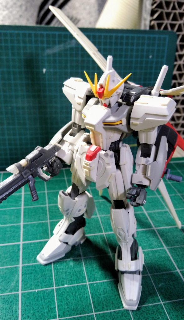 スターゲイザー
セイラマスオさんの作品を参考に、プラ板でディテールアップしてます。
(長らく放置状態で、接着面が黄ばんでます…。)