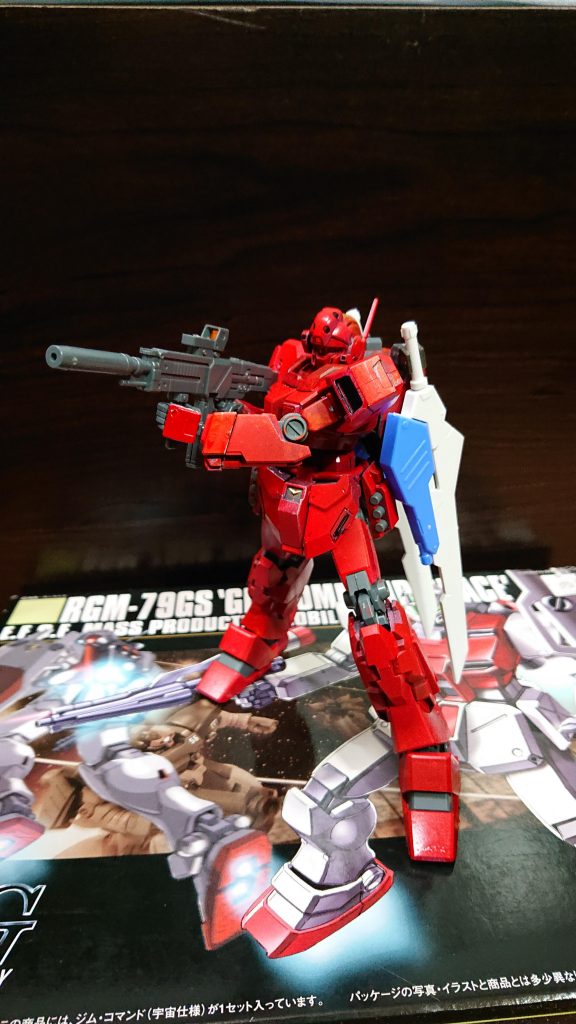 ポージング1
シュヴァインモードの瀬川「くらえ！俺様の灼熱のビーム・ライフル！！」