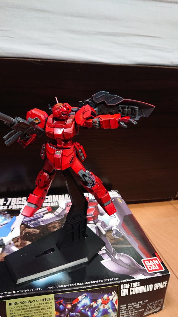 ポージング2 
シュヴァインモードの瀬川「いけ！俺様の怒りのミサイル！」