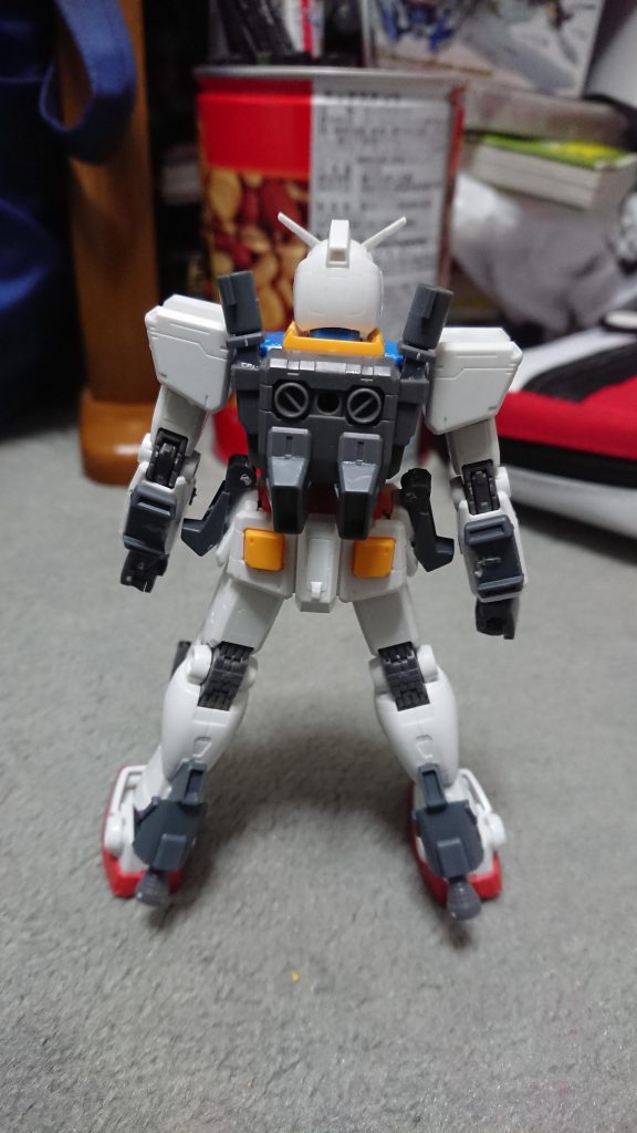 ホバリングユニットを補助する専用バックパック
既存のバックパックをベースにすることで、開発費用の低減につながった。宇宙用のスラスターはオミットされ、ホバリングスラスターに換装している。ビームサーベルは廃されている。