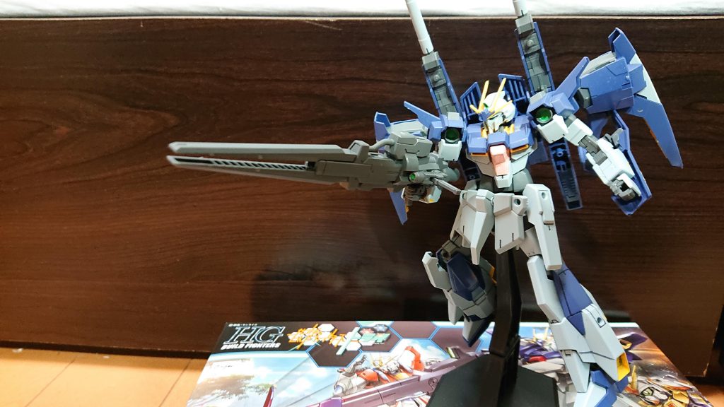 アコ専用試作ビーム・ライフル
バンシィのアームド・アーマー何だっけ(BSでしたっけ？誰か教えてください。)の試作型を銃身に装備しているため非常に強力です。BWSがメイン装備ならこっちはメイン武装です。
アコ「メイン武装来た！これで勝つります！」