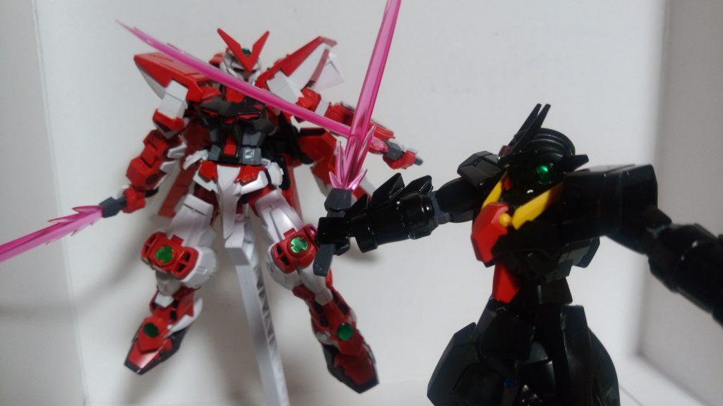 最後に戦闘シーン
右側の機体はまた別でGUNSTAさんに投稿しますのでお楽しみに
ここまで見ていただきありがとうございます!