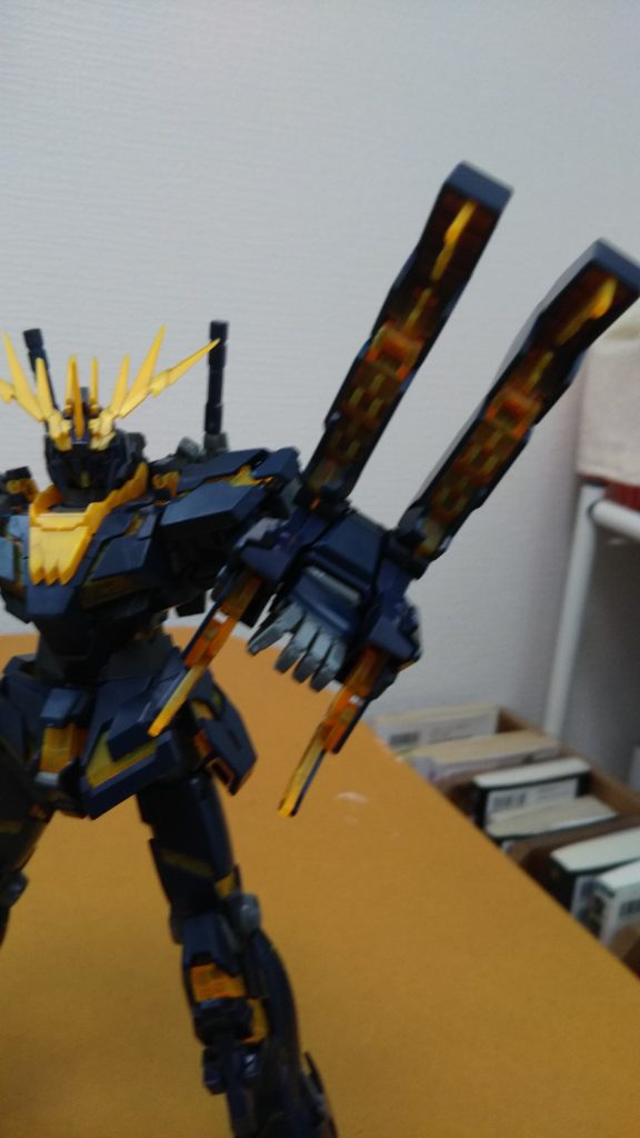 アームドアーマーVN。
VNはヴァイヴロネイルの意味。