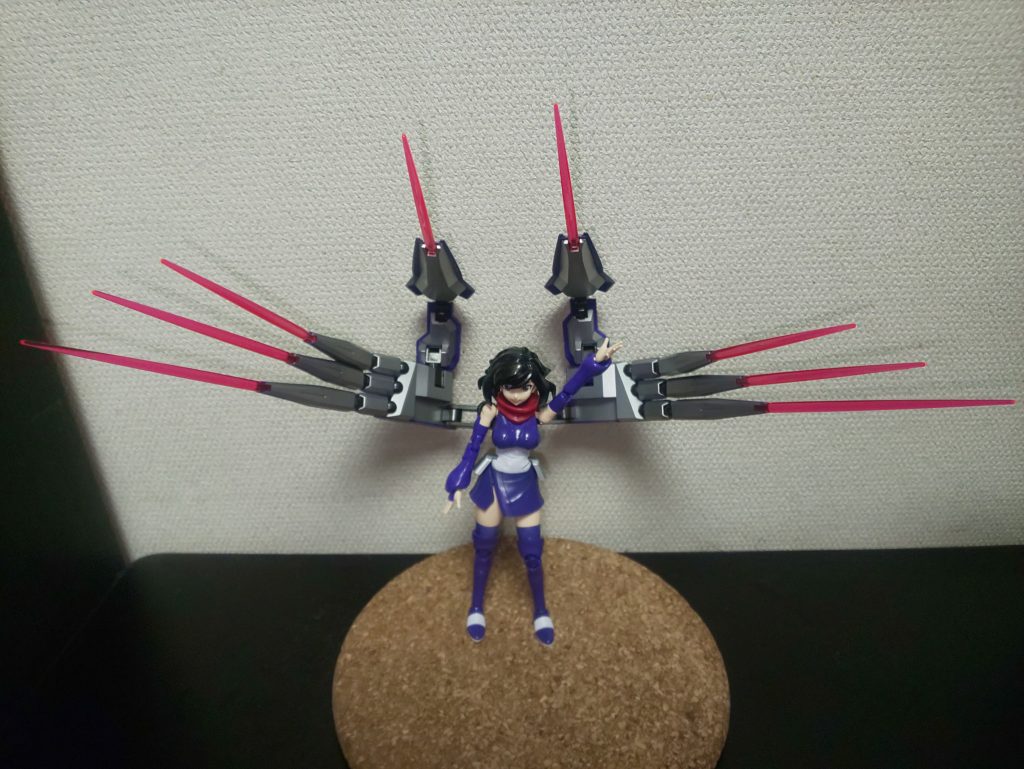 横幅、目一杯！
自立は無理なので壁で支えています！