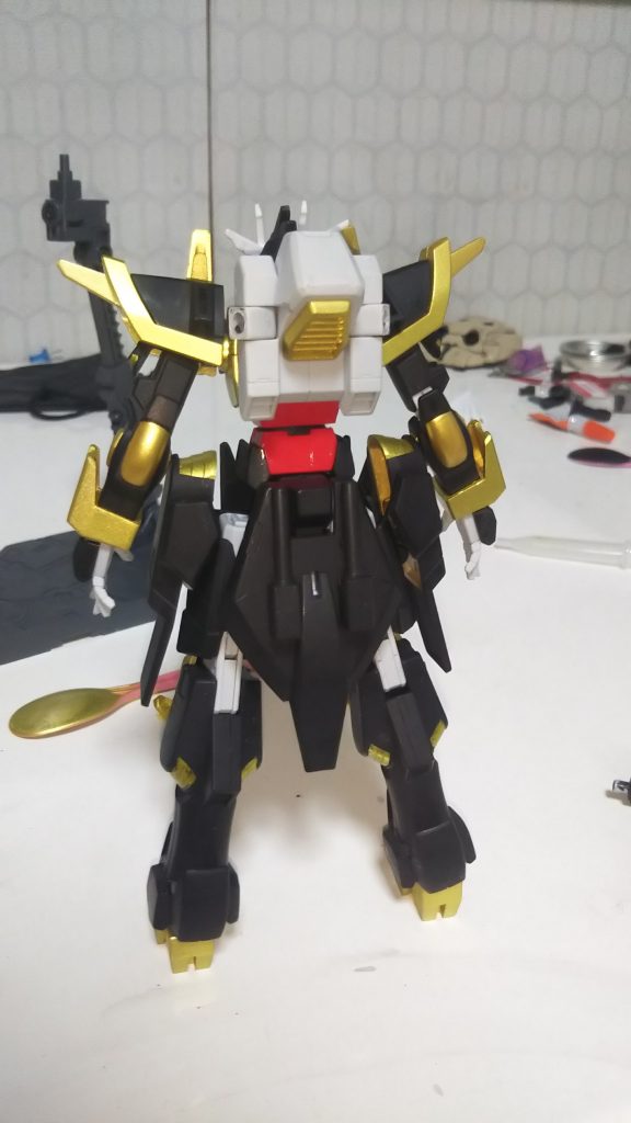 この背中のとか肩とかめっちゃカッコよくないですか！？