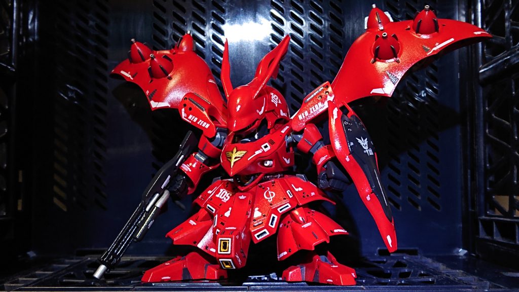 基本色ゎガンダムスプレーのサザビーレッド
拳・ライフル等ゎジャーマングレーで塗装しました‼️