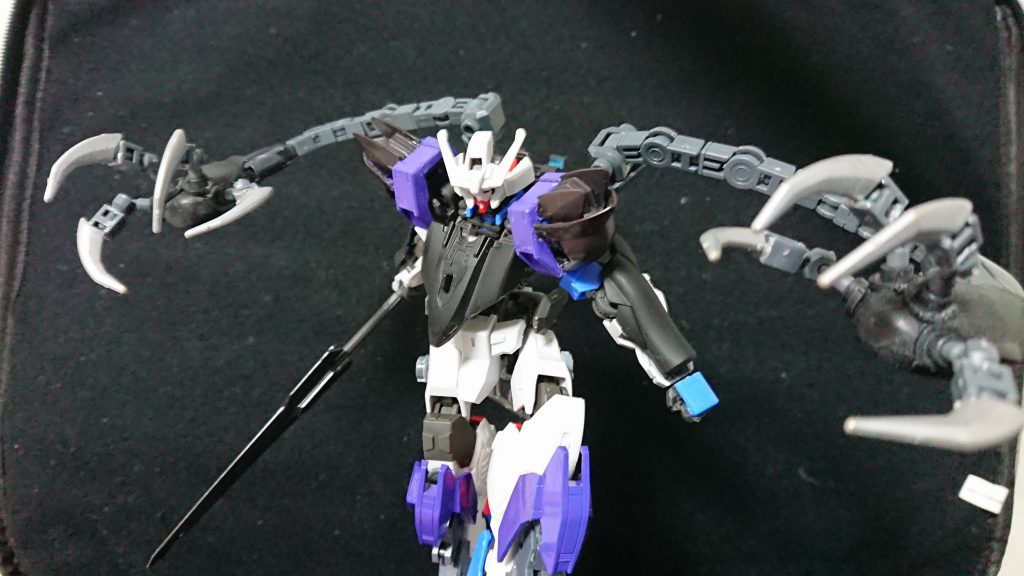 大型クローが目立つなぁー