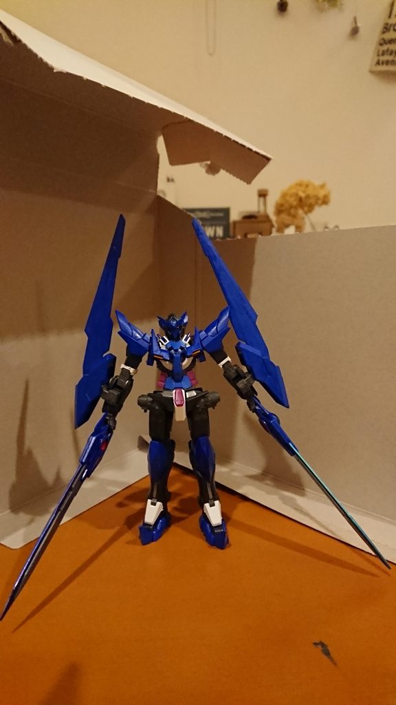 蒼焔魔剣ブループロミネンス 蒼色の炎は､動き止める効果がある。               
 
蒼凍魔剣ブルーブライニクル 蒼色の氷は､同様の効果がある。