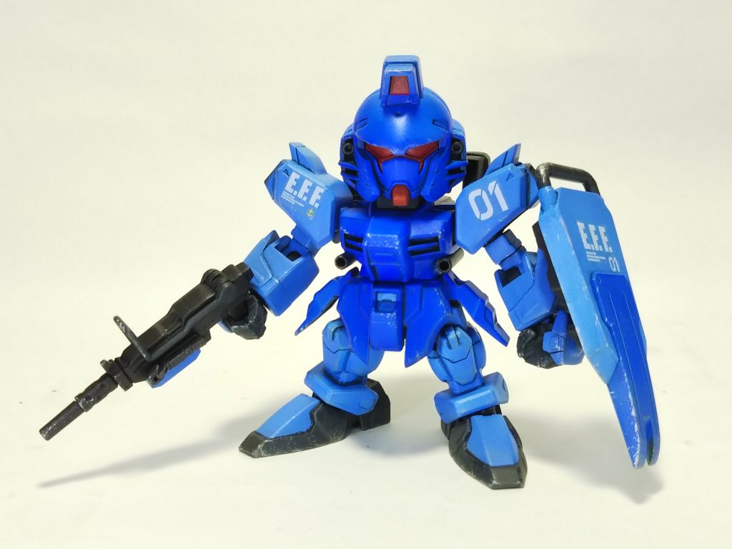 EXSDデスティニーガンダムを真面目に作ってみました(棒)
脳内設定ではイザーク専用デスティニーです、肩等のマーキングはザフトの名を出せない任務に就く際のカムフラージュという事にしておきますw