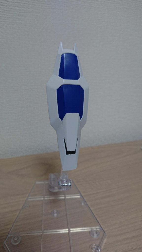武装2 
『対ビームシールド』
ラミネート装甲素材を用いた軽量かつ超高度の対ビームコーティングシールド。初期GAT-Xシリーズの物より大型で、より広い範囲を覆う事が可能になった。