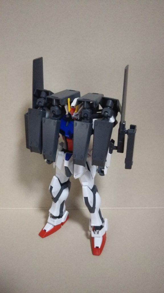 機体を覆う追加装甲型のパックになっています