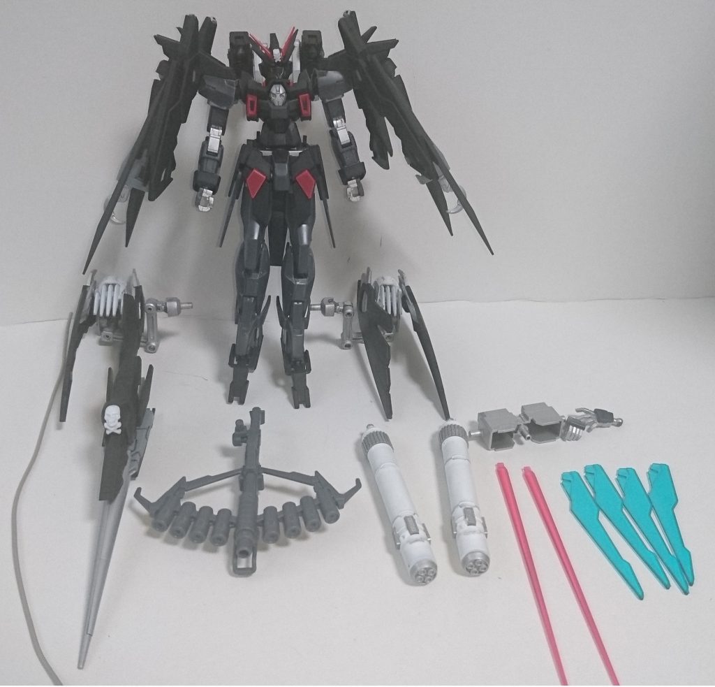 装備一式。
フルクロス状態は別のページに記載しますので、もしよかったらそちらもご覧ください。
塗装前の写真等もそちらに載せる予定です。
以下おまけ