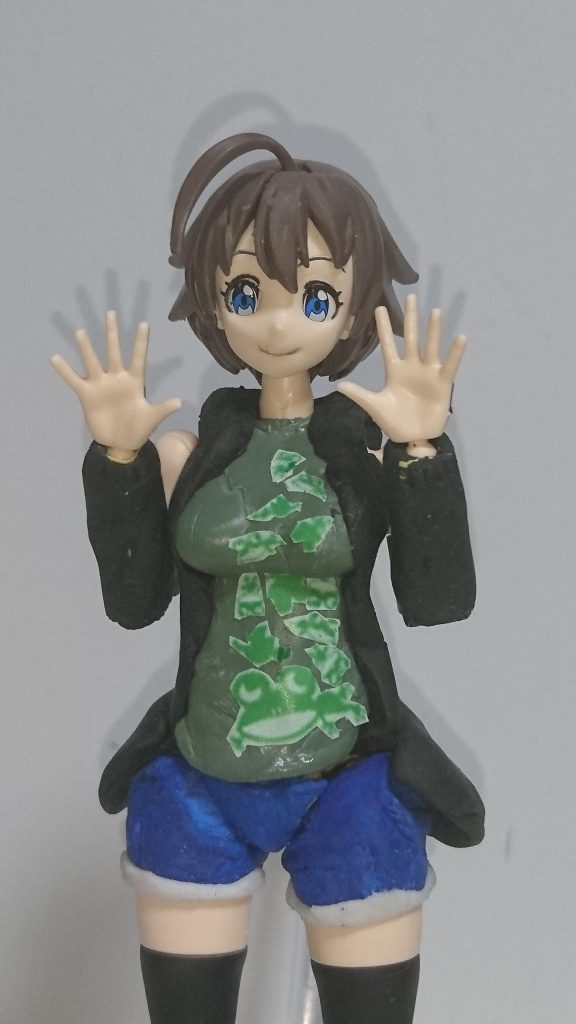 Tシャツのデカールはライブの時のTシャツをベースに自作。