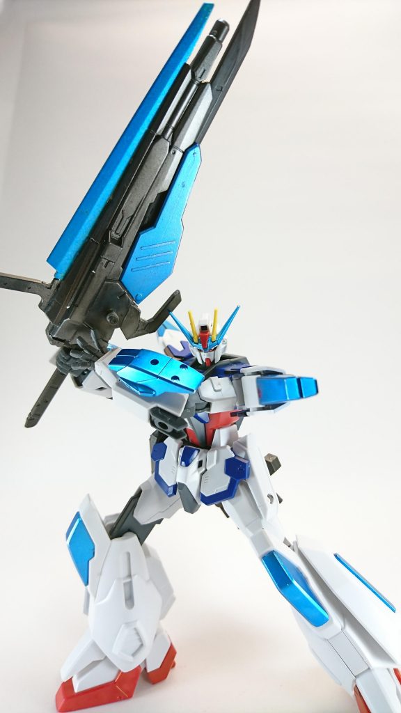 獅煌剣／獅煌砲／獅煌大斬剣

Ex-SEEDの主力兵装。大型ビームライフルに斬機刀のホルダー機能を加えたもの。
また、銃身に刃を設け、合体状態でも大剣として扱える強度を持つ。