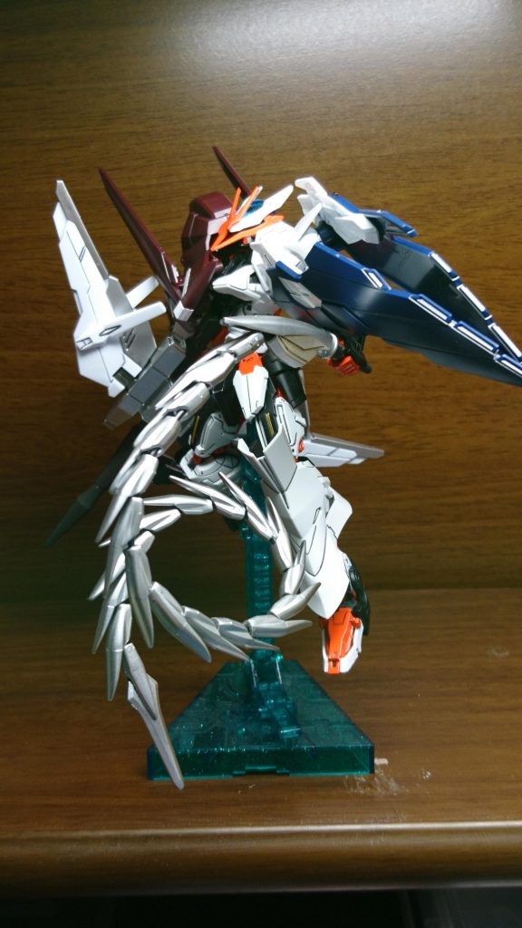 ノーネイムユニットとフルクロスが付いているのでポージングが中々できませんでした…(笑)