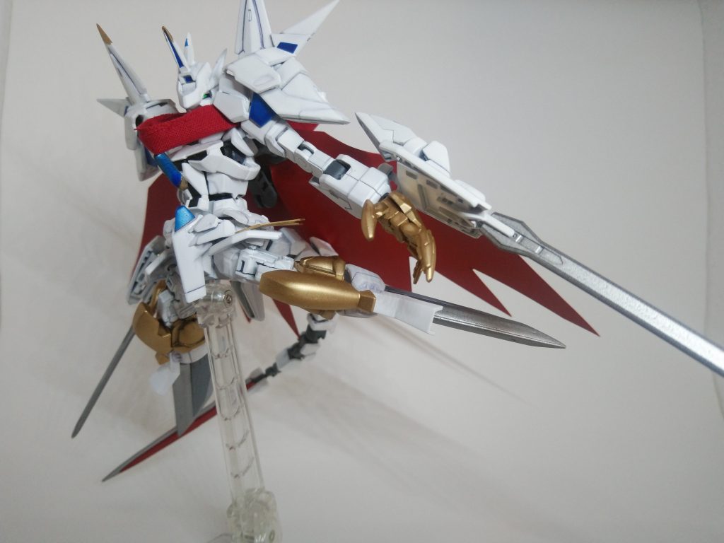 「このっ・・・馬鹿野郎ッ!!」残念ながらVPS装甲は蹴り砕けなそう。