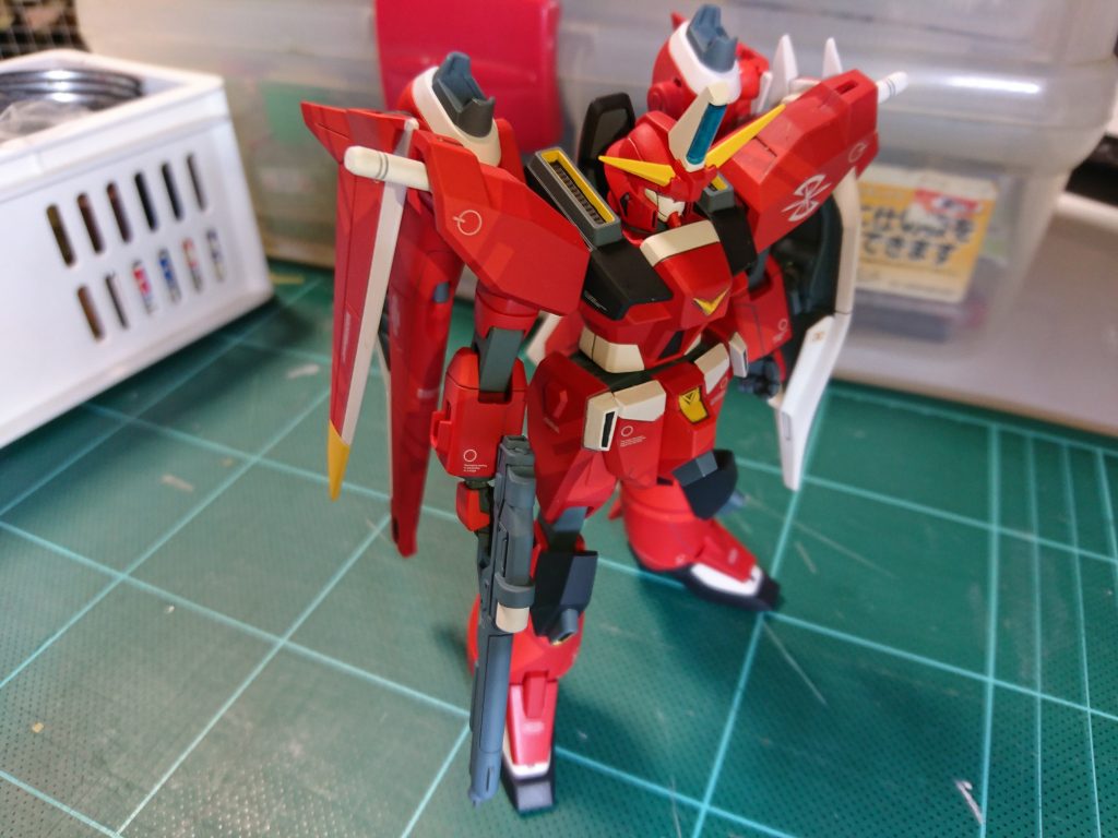 セイバーガンダム–8枚目/制作者：ゼットセン