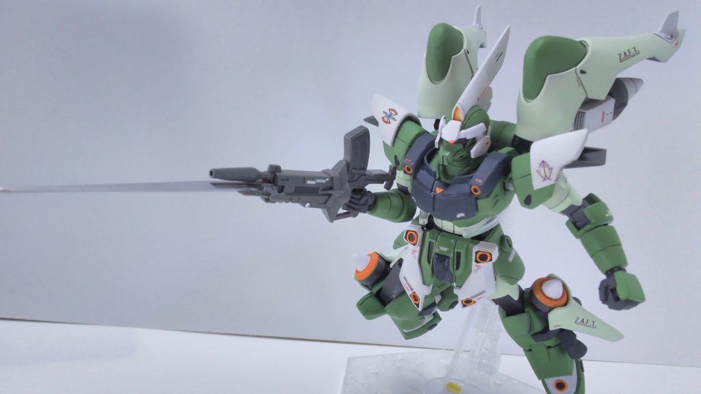 高機動スラスターを生かした突撃!
なんでもこのスラスター、ミーティアの主機の原型になったそうな。