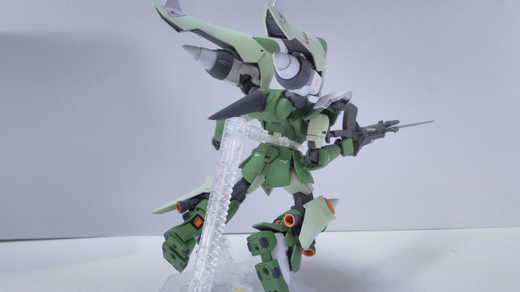 バックショットその2
広がったウイングバインダーがカッコいい!