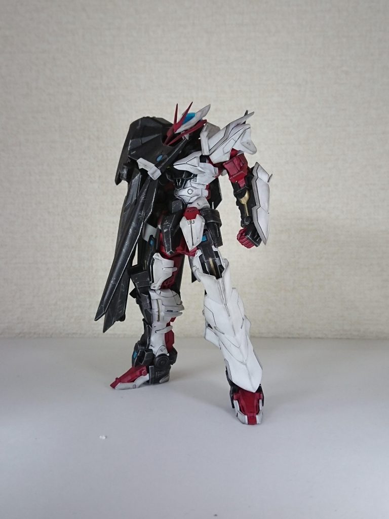 まずは通常形態のDエクステンション!
このキットは出来がとてもいいのでプロポーションを弄らなくても立ち姿がビシッ!と決まります😆😆