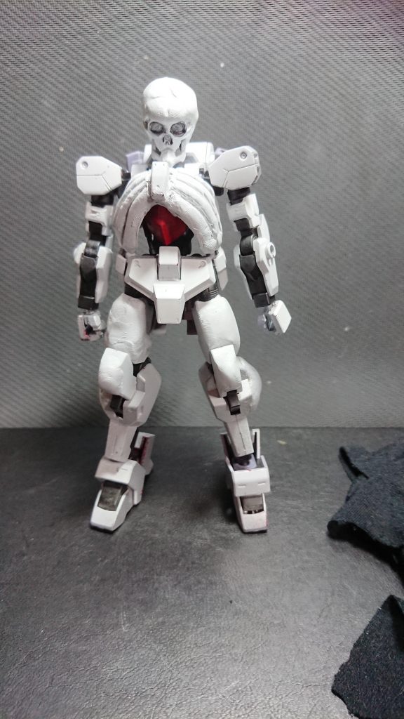 マント無し正面
パテで一部加工しています