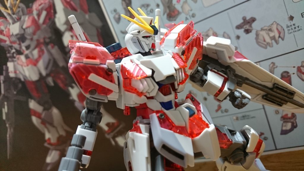 NT-D発動を意識してセンサー系は全部赤色にしました。